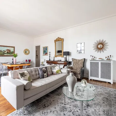Apartment Champs Elysees I Vue Sur Tour Eiffel & Spacieux *
